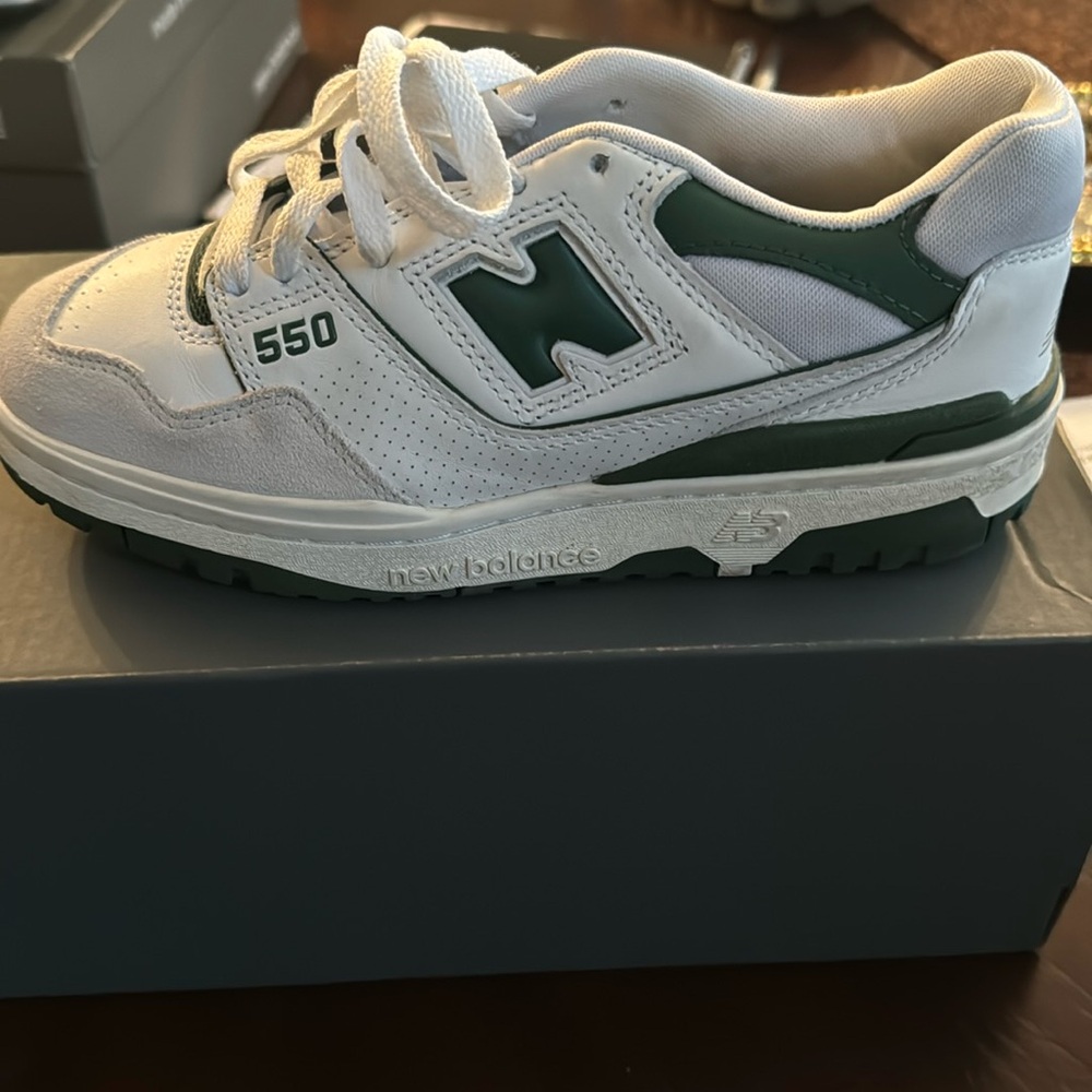 New Balance 550 Men’s size 5, women’s size 7.